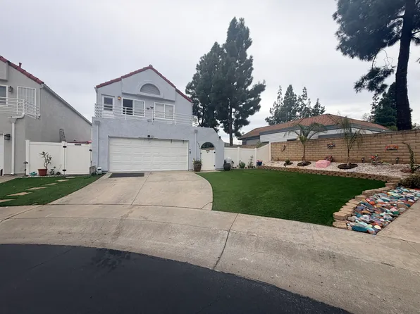 10540 Flora Verda Ct, Santee, CA 92071