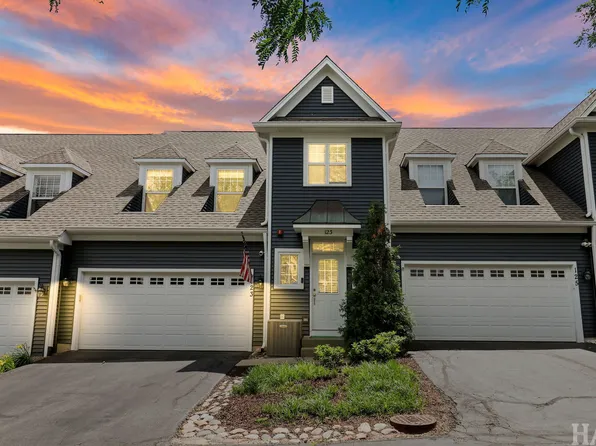 123 5th St, Libertyville, IL 60048