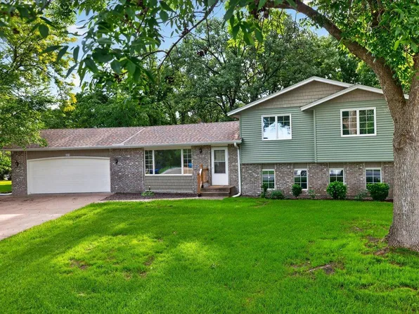 221 Jerry Liefert Dr, Monticello, MN 55362