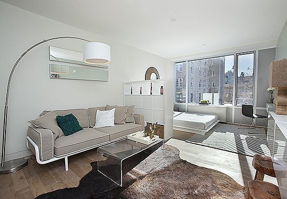 3rd image of 158 W 83rd St APT 6E