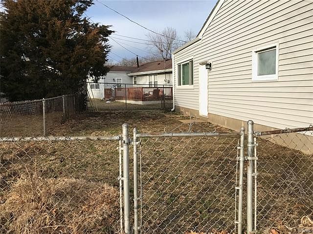 2nd image of 7601 General Hooker Ct