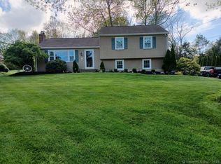 30 Benedict Rd, Bethel, CT 06801