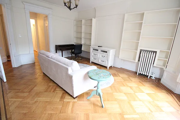 Rented by Luxor Homes & Investment Realty | media 25