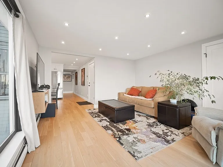 269 Webster St #3 — Photo 7