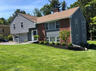 3 Nottingham Rd, Lynnfield, MA 01940