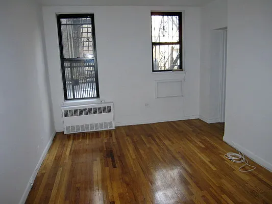 Rented by Sol Shamilzadeh, Lreb | media 13