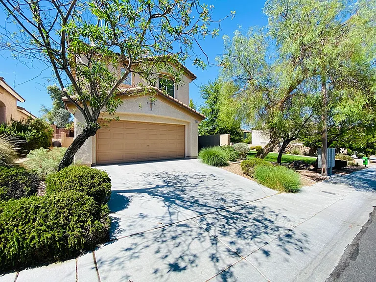 11212 Salentino Ave — Photo 2
