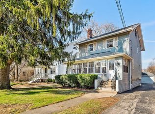274 N Main St, Glen Ellyn, IL 60137