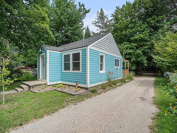 2nd image of 530 9th St