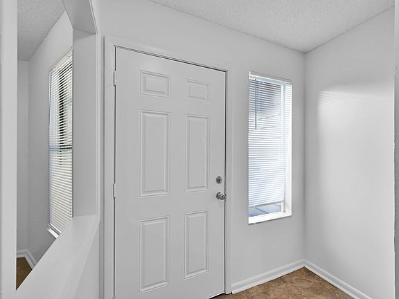 5th image of 4317 Windergate Ct