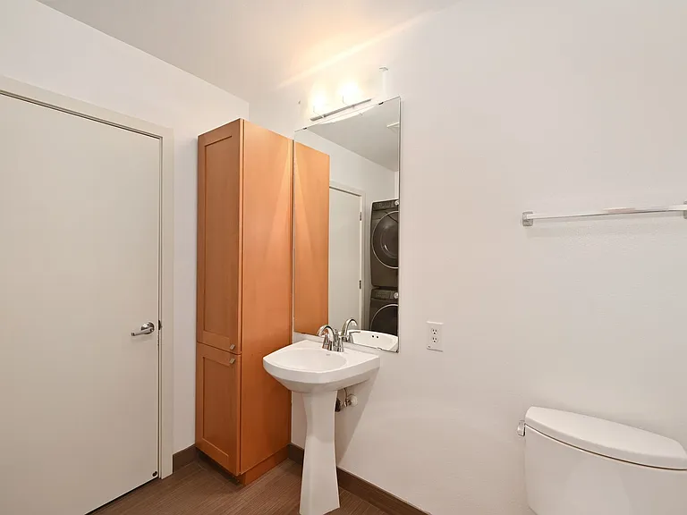 1610 Belmont Ave #513 — Photo 16