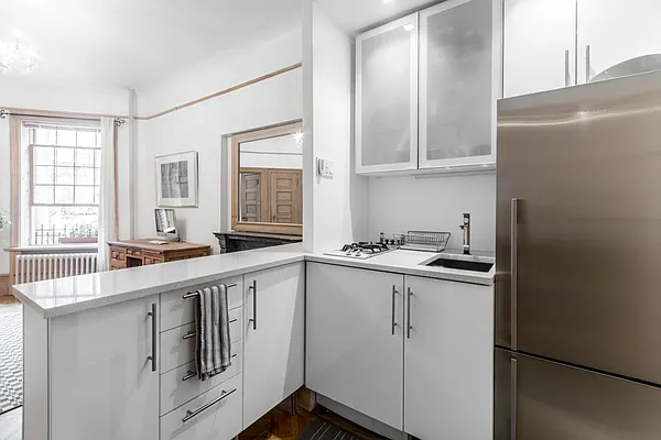 Rented by Citi Habitats | media 39