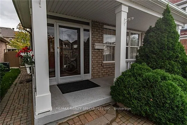 3 bed, $3,500 — Photo 4