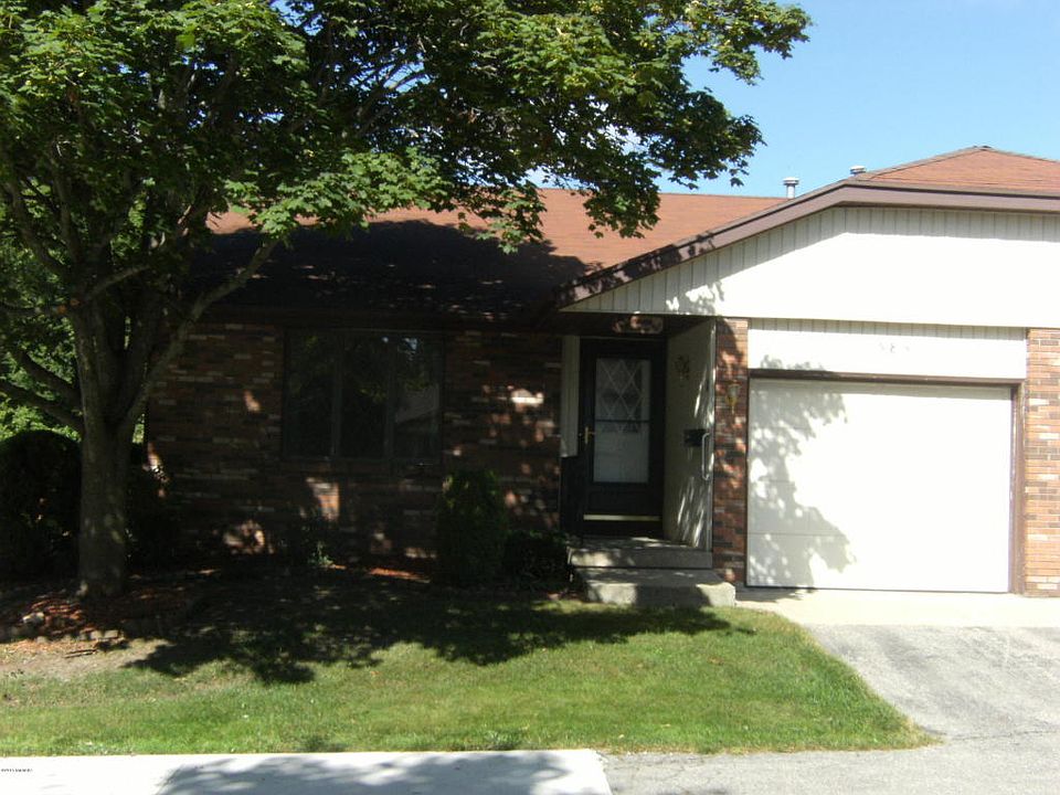 1st image of 583 Maryland Ave NE
