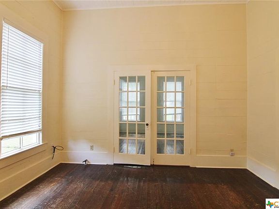 5th image of 2000 Bretzke Ln