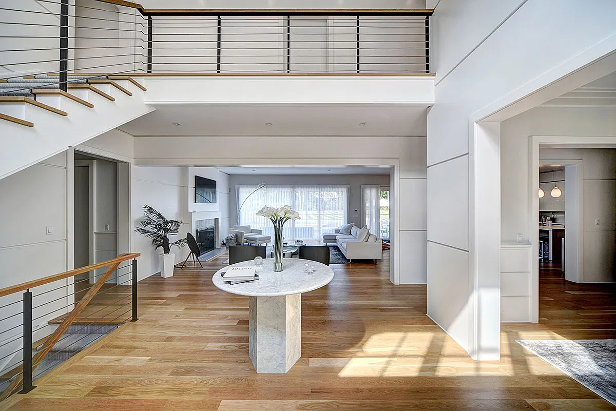 Recently Completed Sagaponack Estate — Photo 4