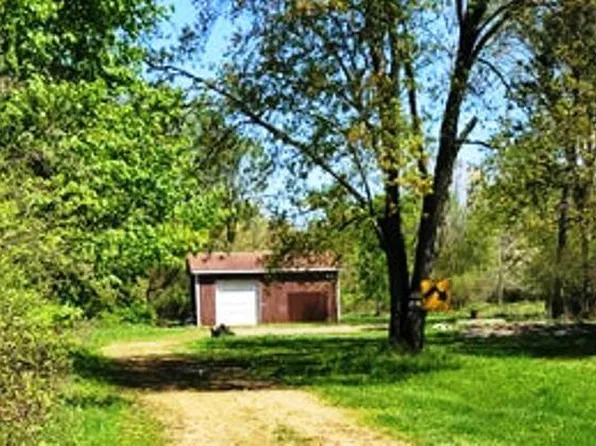 2429 McKinley St, Kalamazoo, MI 49004
