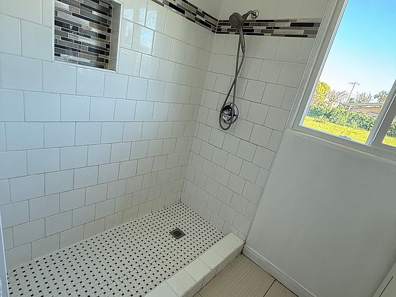 4th image of 15418 Los Robles Ave #0