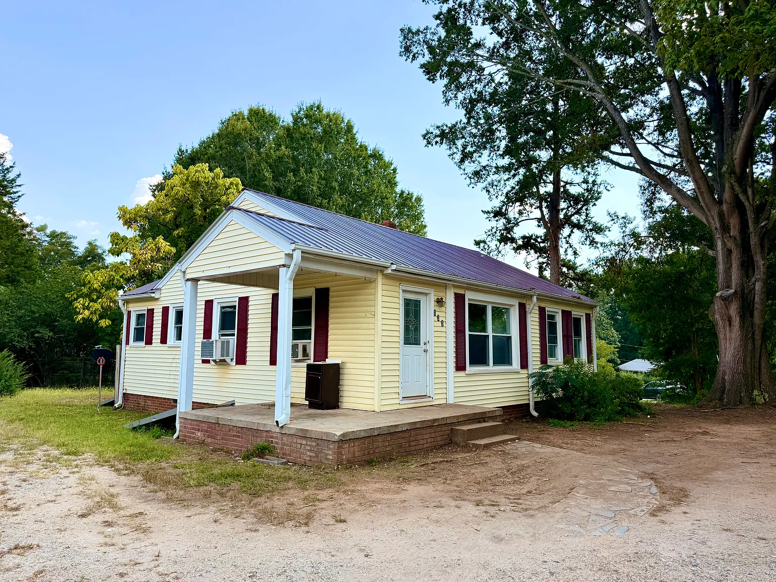 3 bed, 1198 sqft, $1,400 — Photo 1