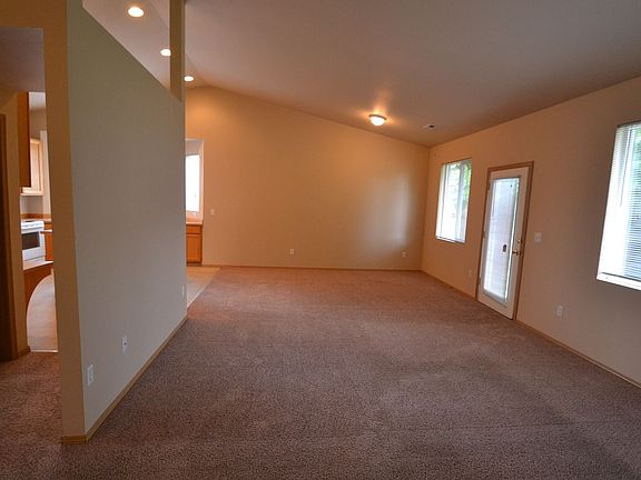 3rd image of 21518 41st Ave E