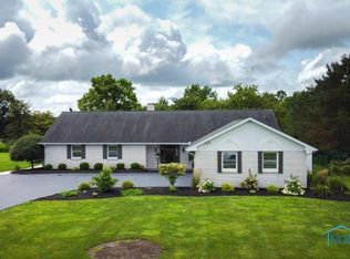 15611 Beechwood Rd, Findlay, OH 45840