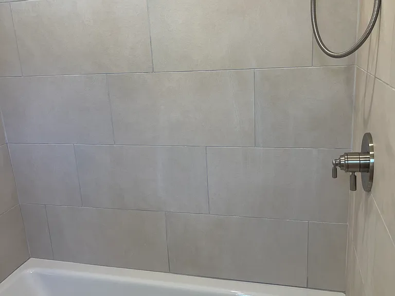 Bathtub in bedroom ensuite 2