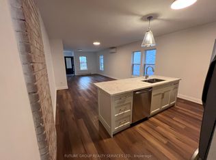 4876 Simcoe St #2, Niagara Falls, ON L2E 1V9