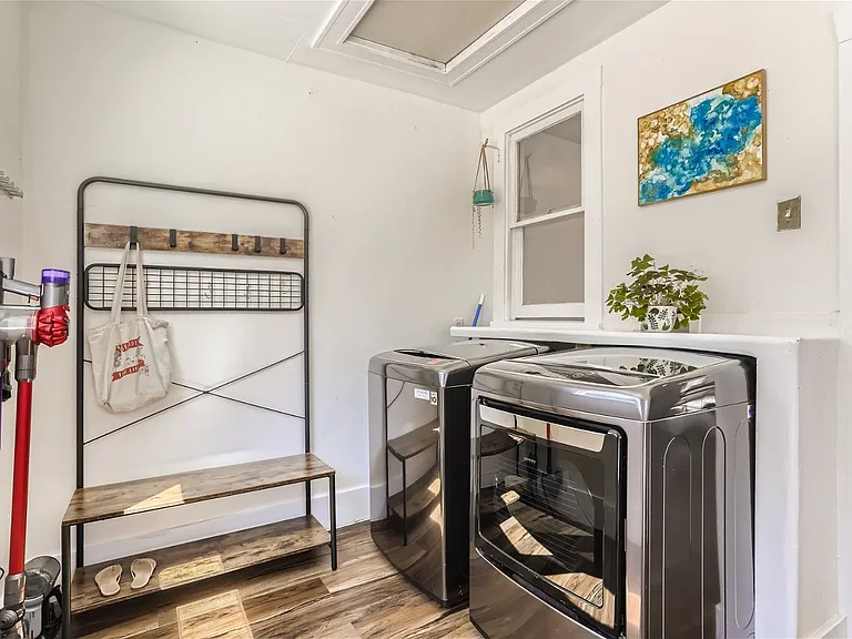 Laundry/mudroom