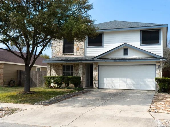 8923 INTERLACHEN, Selma, TX 78154