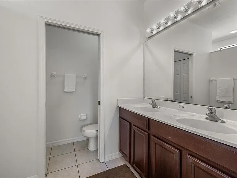5808 Hidden Falls Ln — Photo 17