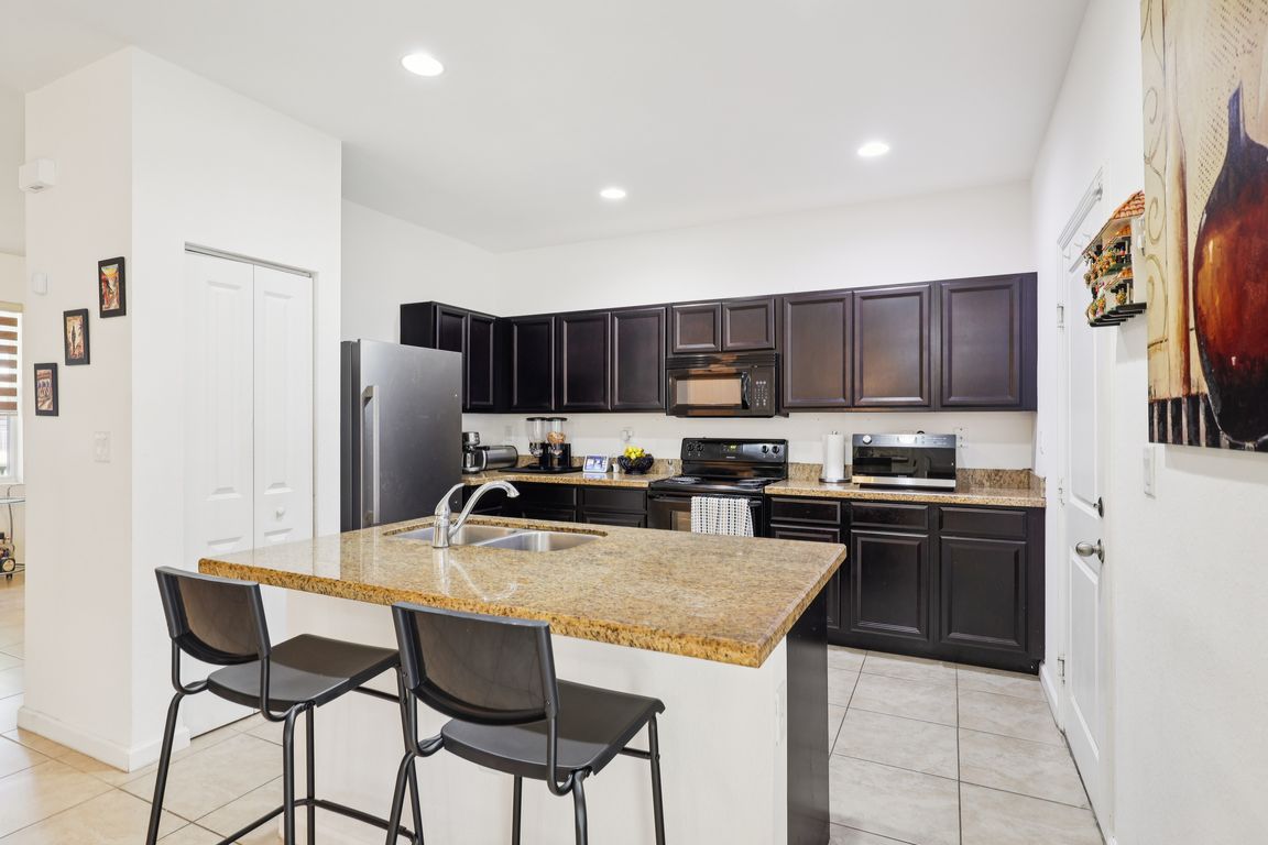 SW 115th Ct-S0807-020.jpg