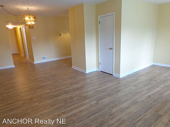 5th image of 7949 Langdon St #1