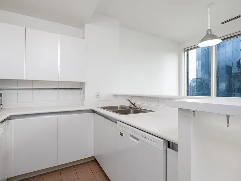 989 Nelson St #903 — Photo 23