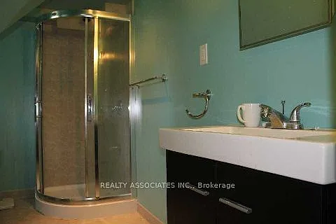 58 Danby Ave — Photo 7