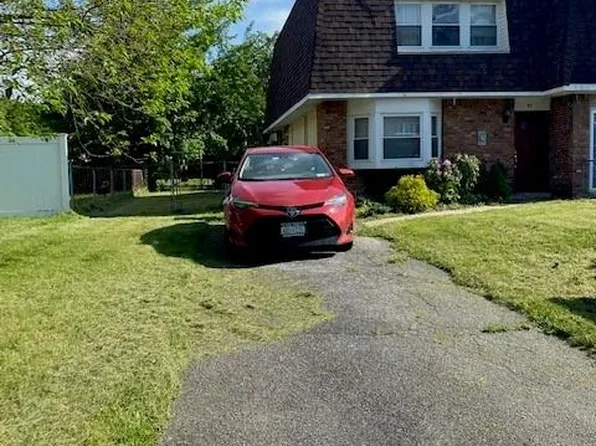 53 Sarah Lane, Middletown, NY 10941