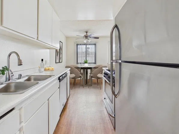Executive House Apartments