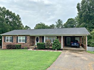 1040 35th Street Pl NE, Conover, NC 28613
