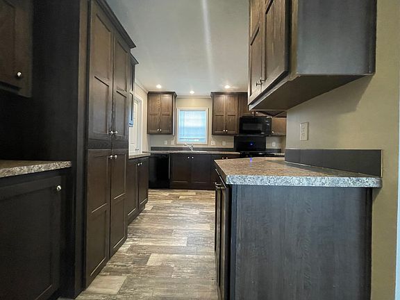 4th image of 7204 E Grand River Ave #259