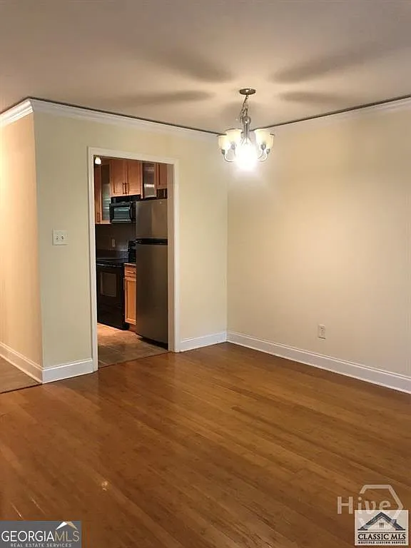 2 bed, 2.0 bath, 972 sqft, $1,400 — Photo 3
