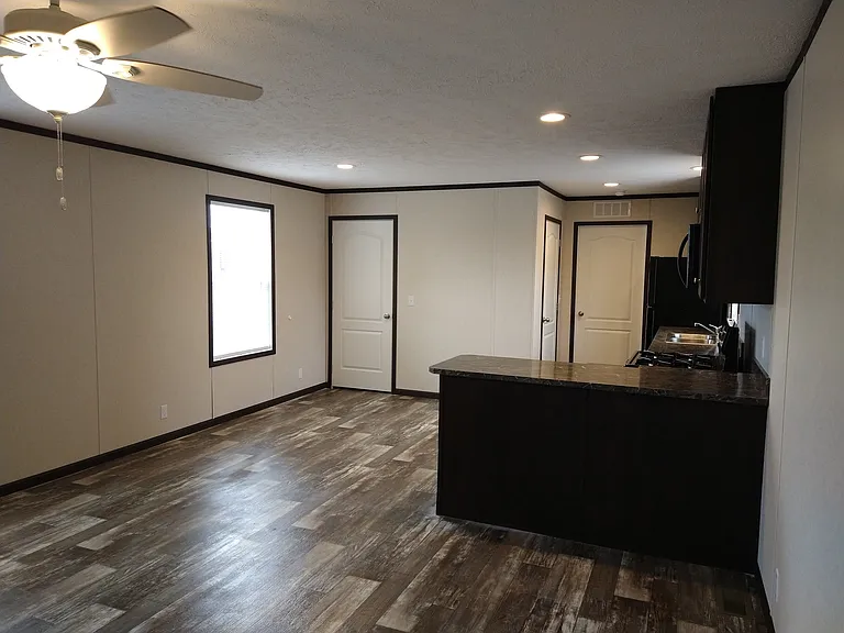 Broadview Estates — Photo 21