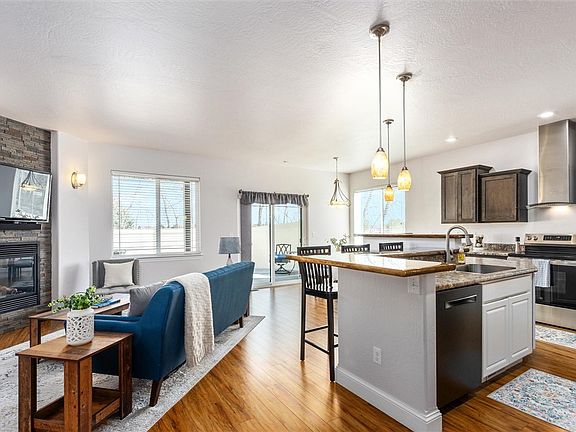 5th image of 207 Boston Hill Rd