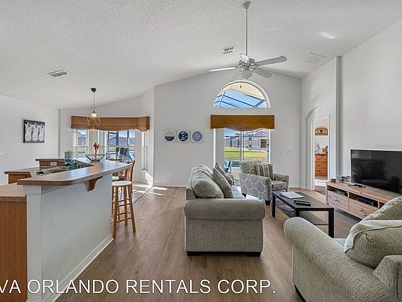 4th image of 1202 Winding Hollow Ct