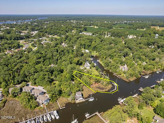 3rd image of 1410 Tosto Circle LOT 3