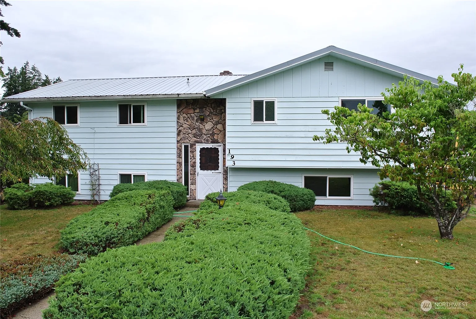 193 Antonie Avenue N photo 1