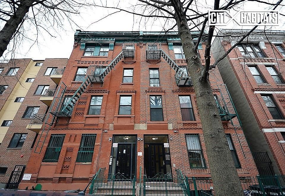 1st image of 69 Clifton Pl APT 2R
