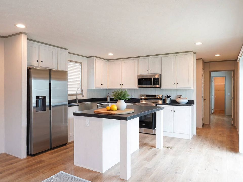 1st image of 4740 Fuqua St #25