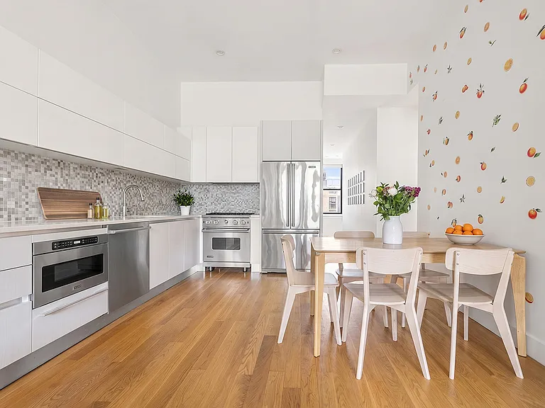 258A 18th St #101 — Photo 5