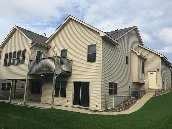 5th image of 22436 Evergreen Cir