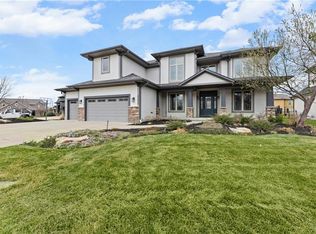 22414 W 58th St, Shawnee, KS 66226
