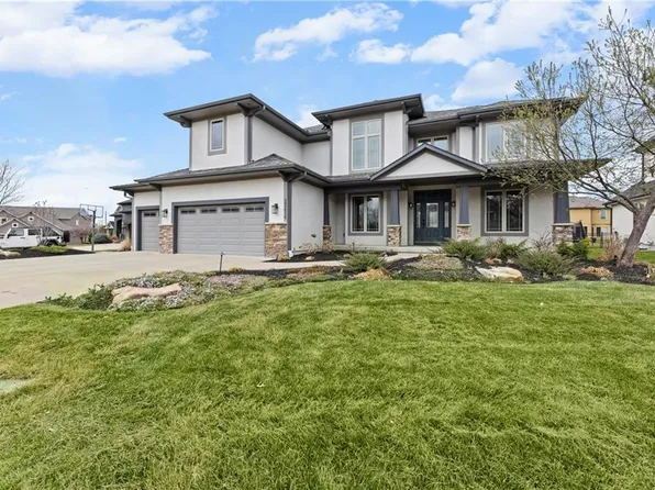 22414 W 58th St, Shawnee, KS 66226